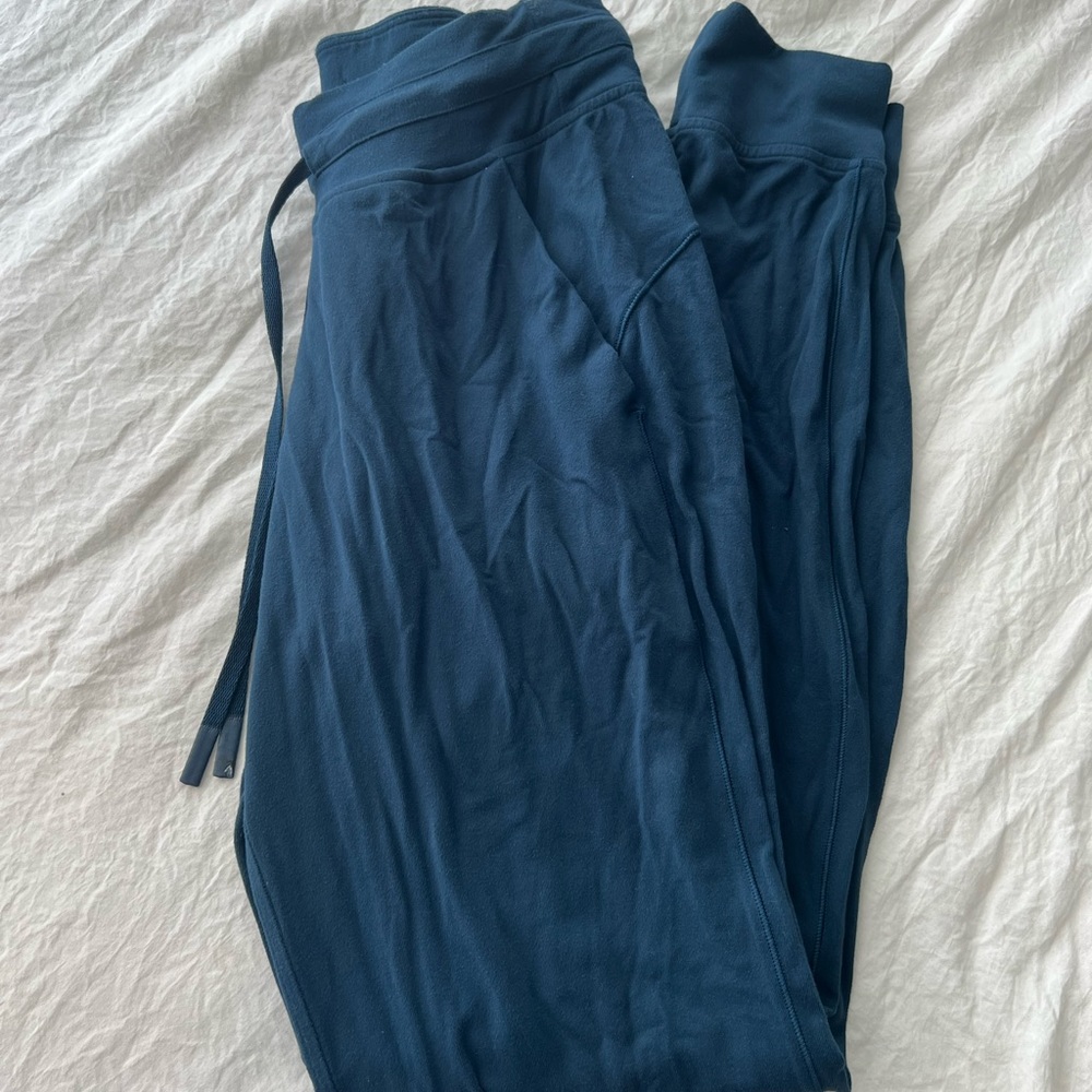 Lululemon Ready to Rulu joggers